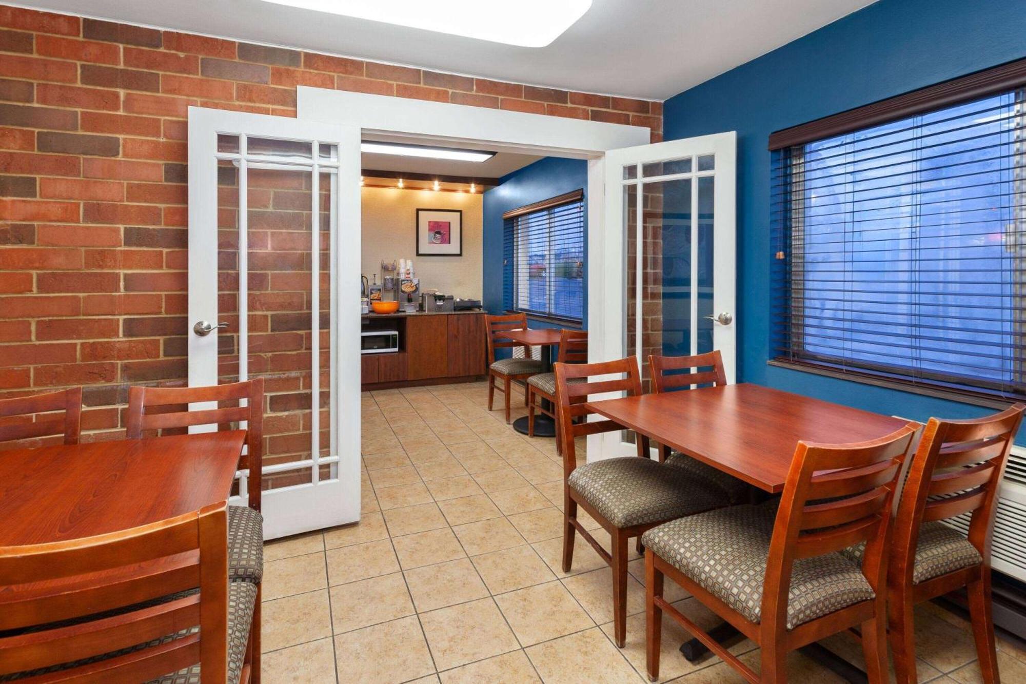 Hotel Days By Wyndham I-90 Casino District